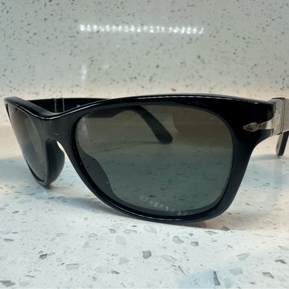 Persol Black Polarized Men’s Sunglasses - Picture 1 of 11